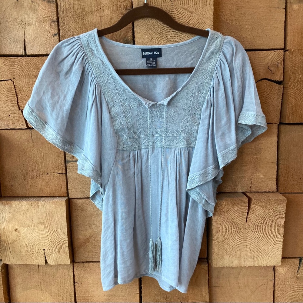 Gray flowy blouse top
